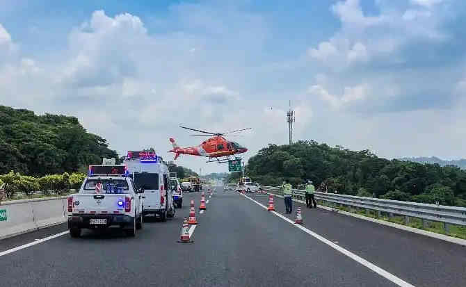 伊犁哈萨克自治州高速公路汽车救援案例