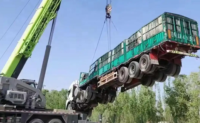 伊犁哈萨克自治州道路脱困救援案例